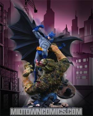 Batman vs Killer Croc Statue