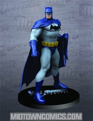 DC Universe Online Batman Statue