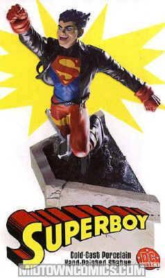 Superboy - Young Justice Statue