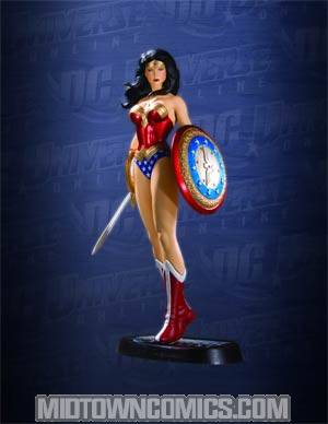 DC Universe Online Wonder Woman Statue