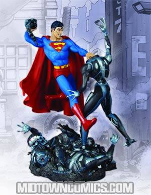 Superman vs Brainiac Statue