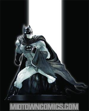 Batman Black & White Series Original Mini Statue By David Finch