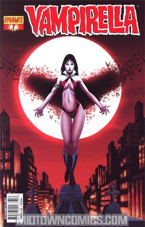 Vampirella Vol 4 #7 Regular Walter Geovani Cover