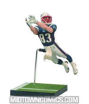 McFarlanes Sports Picks NFL Series 26 Wes Welker Action Figure Case