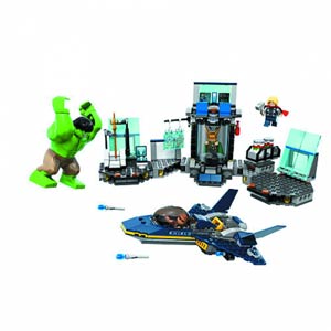 LEGO Marvel Hulks Helicarrier Breakout Set