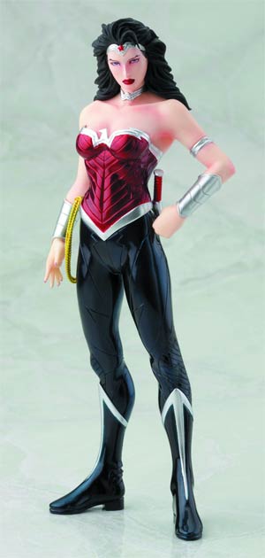 DC Comics New 52 Wonder Woman ARTFX Plus Statue