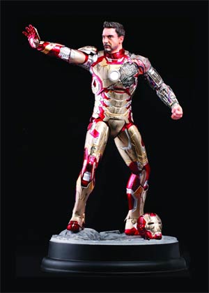 Iron Man 3 Mark XLII Battle-Damaged Armor 1/9 Scale Action Hero Vignette