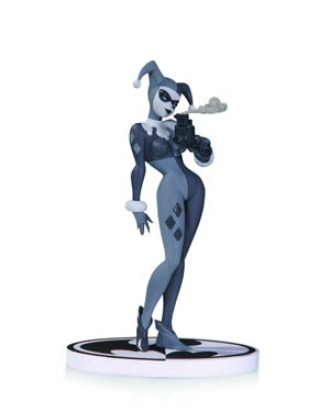 Batman Black & White Series Harley Quinn Mini Statue 2nd Edition