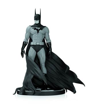 Batman Black & White Series Original Mini Statue By Michael Turner