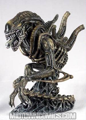 Alien Warrior Mini Bust