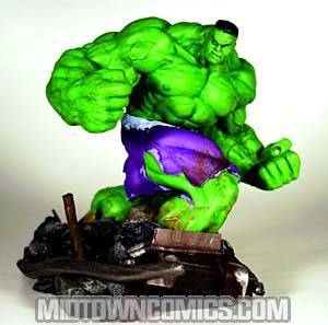 DF Incredible Hulk Diorama Statue