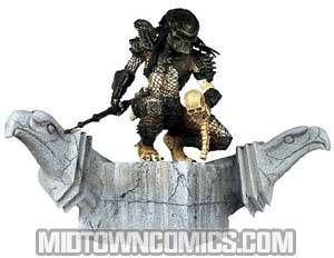 Predator Triumphant Micro Resin Statue