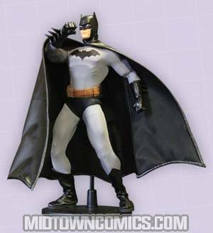 Batman 13-Inch Deluxe Collector Figure