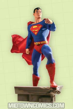 Superman 1/4 Scale Museum Quality Statue