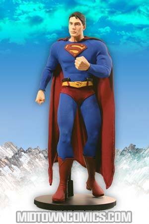 Superman Returns Superman 13-Inch Deluxe Collector Figure