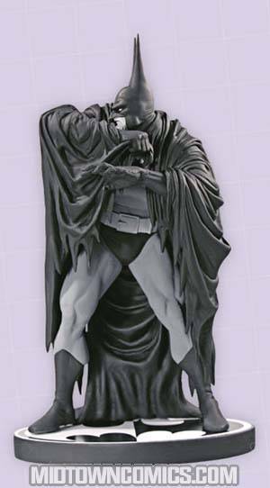 Batman Black & White Series Original Mini Statue By Kelley Jones