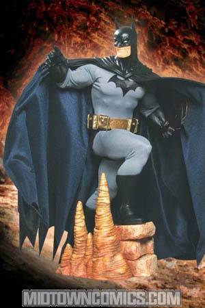Batman 1/4 Scale Museum Quality Statue Version 1
