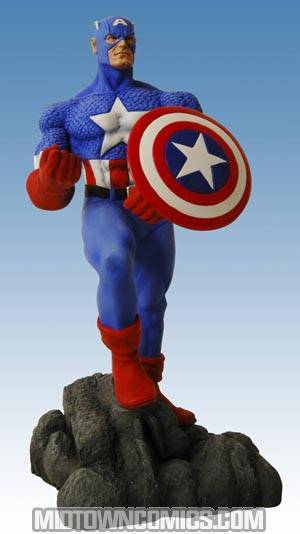 New Avengers Captain America Statue