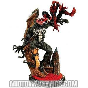 Kotobukiya Of Japan Presents Spider-Man vs Venom Statue