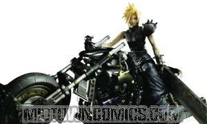 Final Fantasy VII Cloud Strife Action Figure & Hardy Daytona Motorcyle Deluxe Set