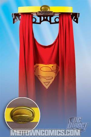 JLA Trophy Room Supermans Cape And Belt Prop Replica Set