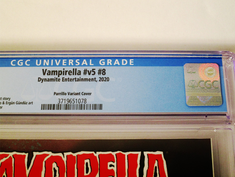 Vampirella Vol 8 #8 Cover Z-D Incentive Lucio Parrillo Variant Cover CGC Graded 9.8