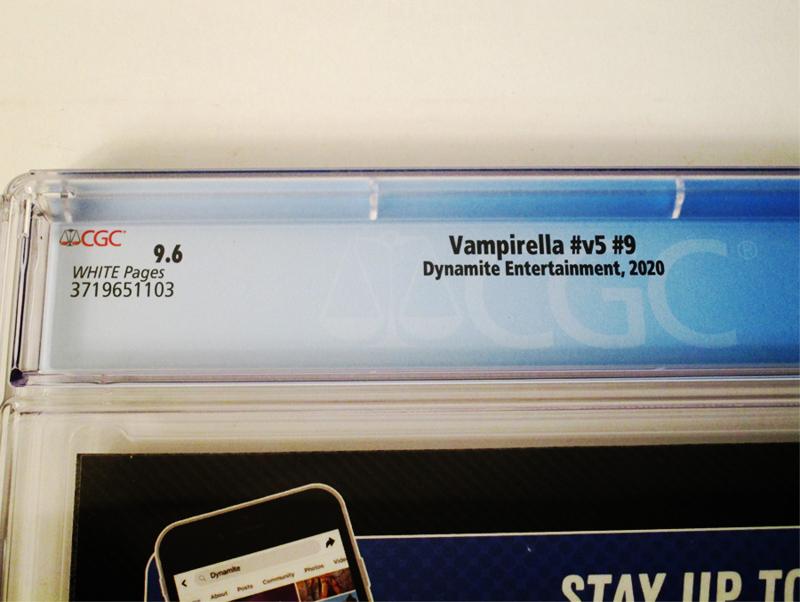 Vampirella Vol 8 #9 Cover Y Regular Lucio Parrillo Cover CGC Graded 9.6