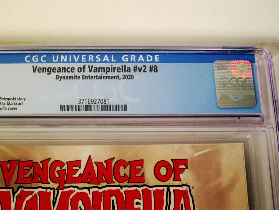 Vengeance Of Vampirella Vol 2 #8 Cover O Regular Lucio Parrillo Cover CGC Graded 9.6