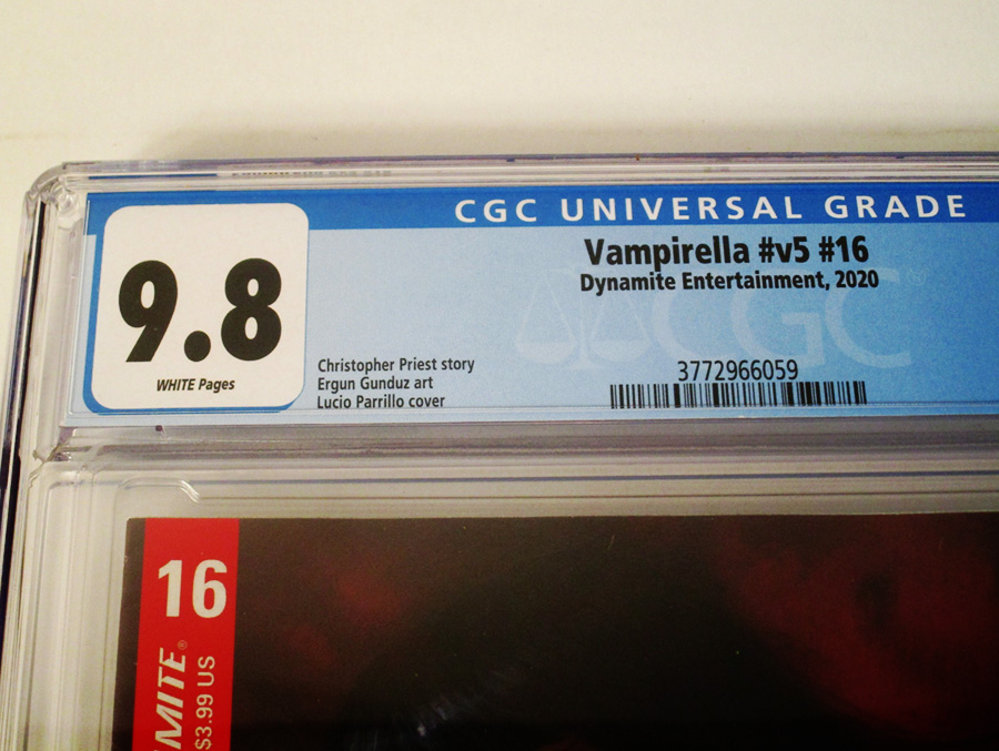 Vampirella Vol 8 #16 Cover V Regular Lucio Parrillo Cover CGC Graded 9.8