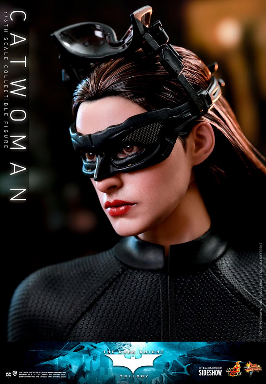 DC Catwoman Sixth Scale Action Figure