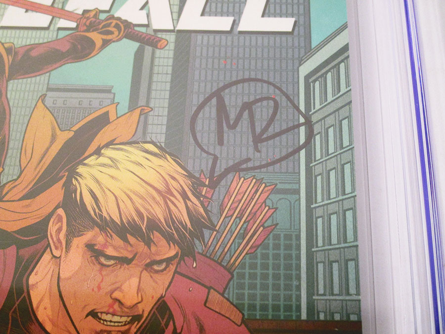 Hawkeye Freefall #1 Cover H Incentive Elizabeth Torque Variant Cover Signed By Matthew Rosenberg CGC 9.4