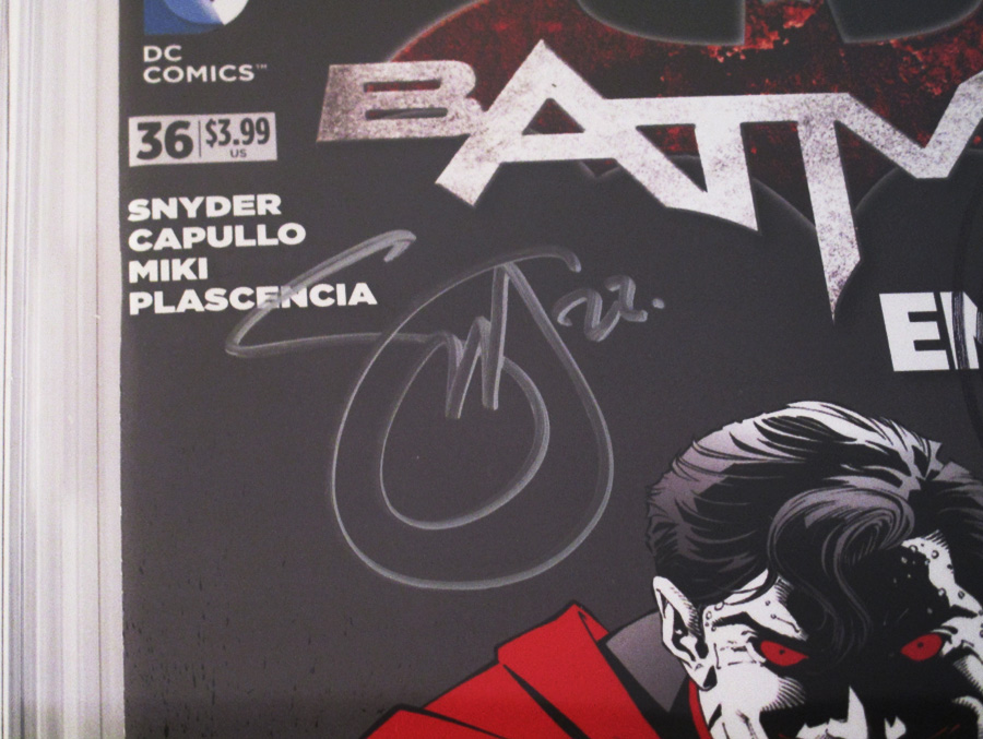 Batman Vol 2 #36 Cover H Regular Greg Capullo Cover Signed By Scott Snyder and Greg Capullo CGC 9.6