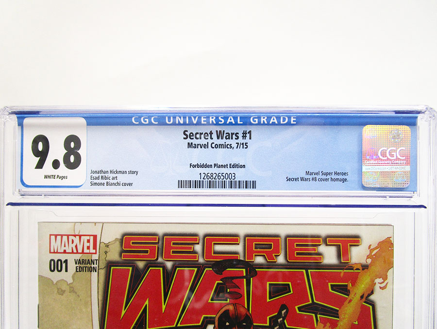 Secret Wars #1 Cover Z-V Forbidden Planet Variant Cover CGC 9.8
