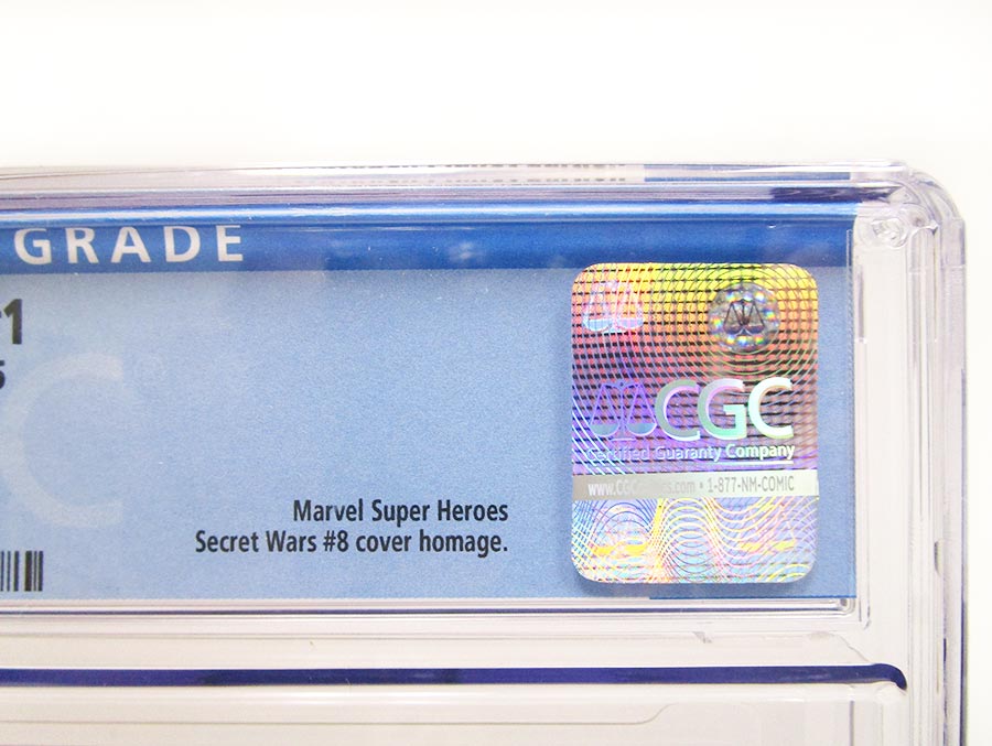 Secret Wars #1 Cover Z-V Forbidden Planet Variant Cover CGC 9.8