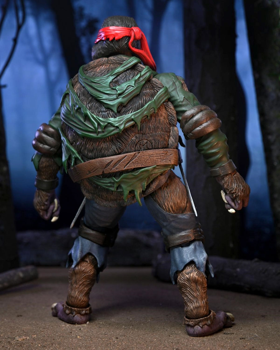Teenage Mutant Ninja Turtles x Universal Monsters Ultimate Raphael Wolfman 7-Inch Action Figure