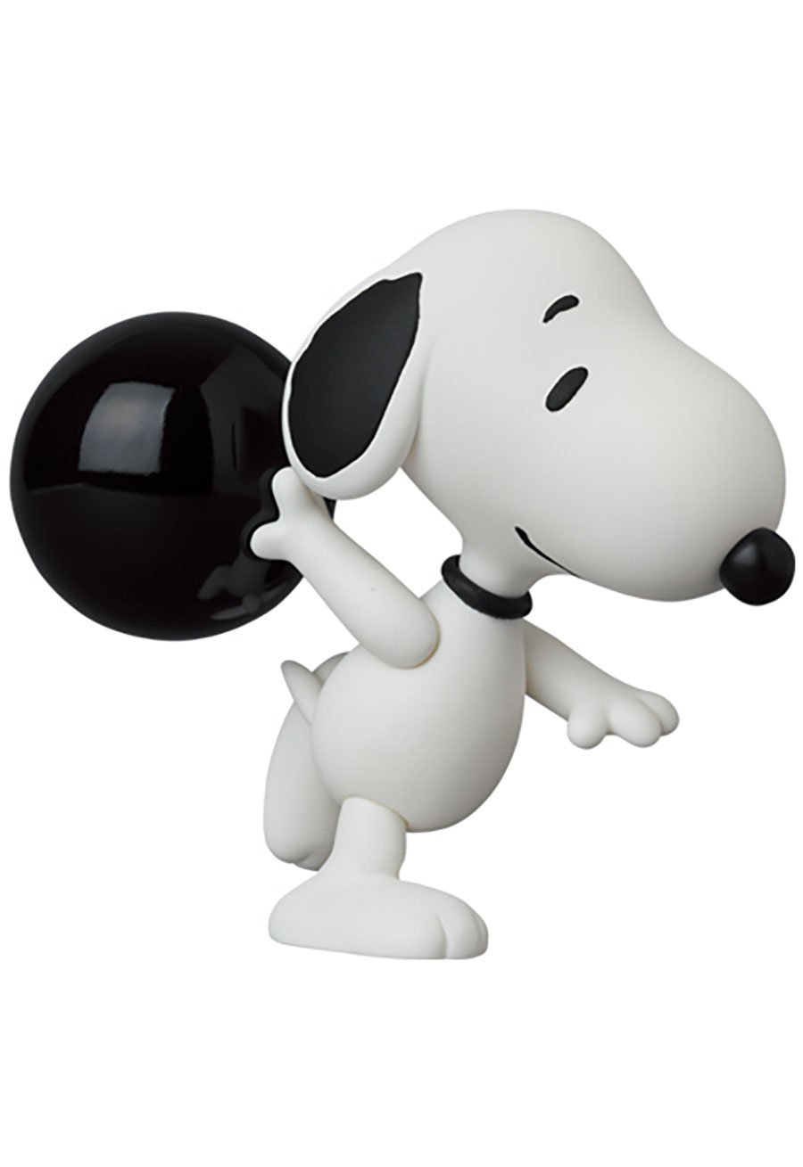 Peanuts Ultra Detail Figure Series 15 - Bowler Snoopy