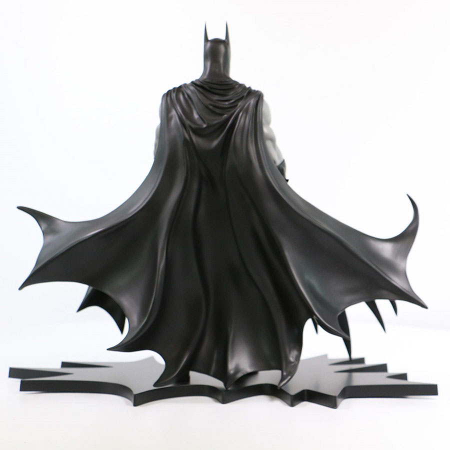 DC Heroes Batman Black Previews Exclusive 1/8 Scale PVC Statue