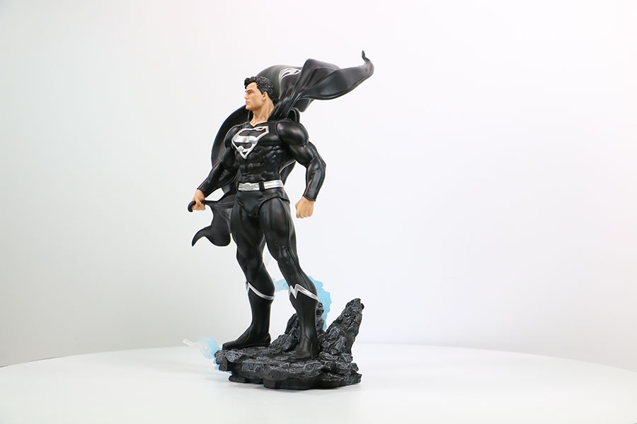 DC Heroes Superman Black & Silver Previews Exclusive 1/8 Scale PVC Statue
