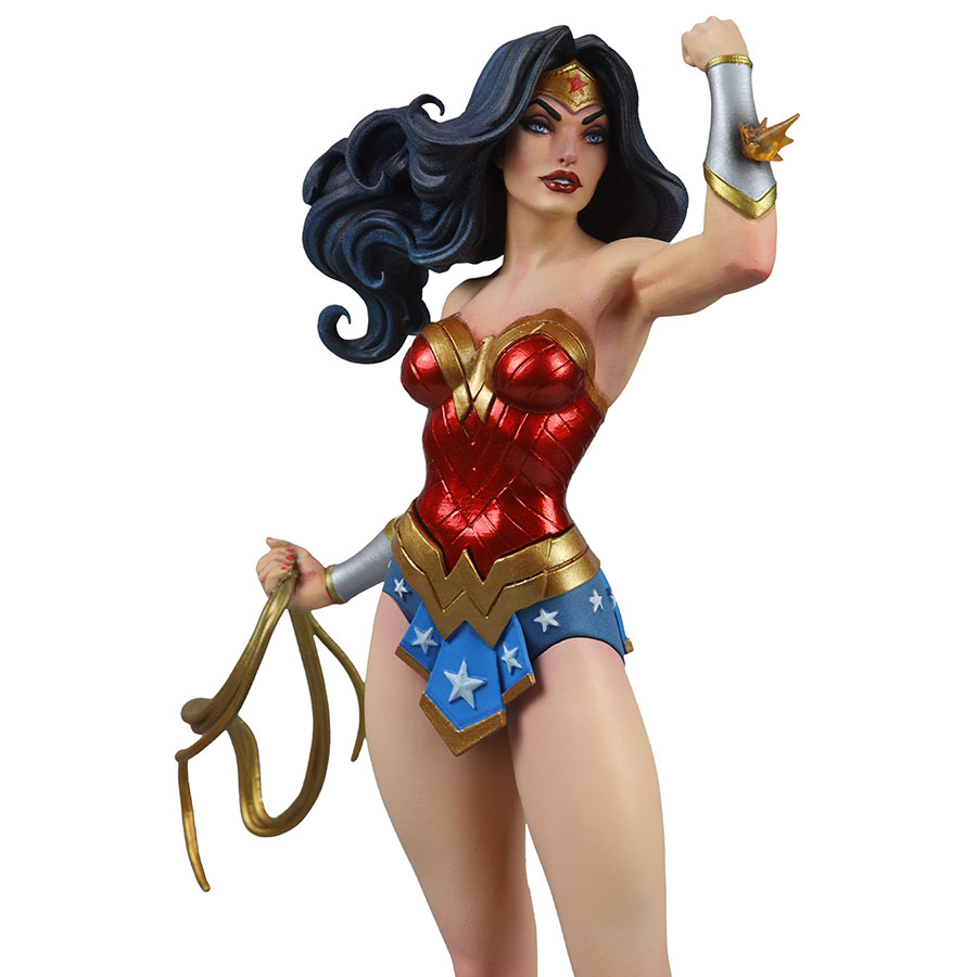 DC Direct Cover Girls Wonder Woman By J Scott Campbell Statue
