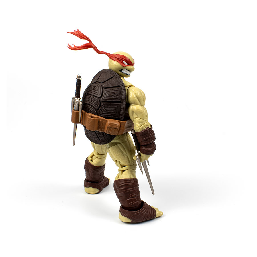 Teenage Mutant Ninja Turtles IDW Comic Book & BST AXN Version 2 5-Inch Action Figure - Raphael