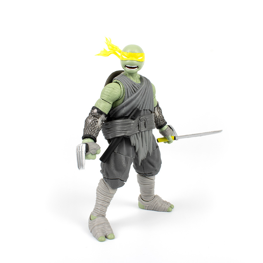Teenage Mutant Ninja Turtles BST AXN IDW-Inspired Jennika 5-Inch Action Figure