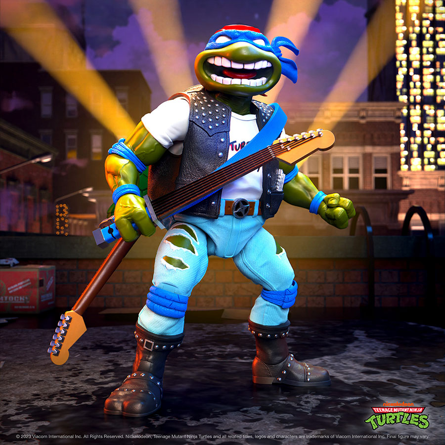 Teenage Mutant Ninja Turtles Ultimate Action Figure - Classic Rocker Leo
