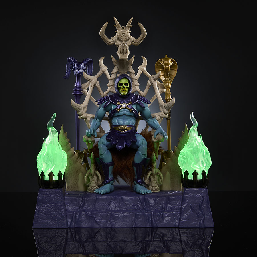 Masters Of The Universe Masterverse Skeletor & Throne Pack Action Figure