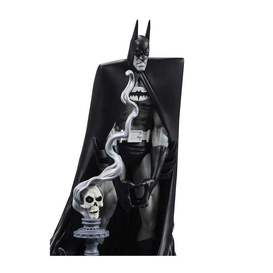 DC Direct Batman Black & White Batman By Bill Sienkiewicz Statue