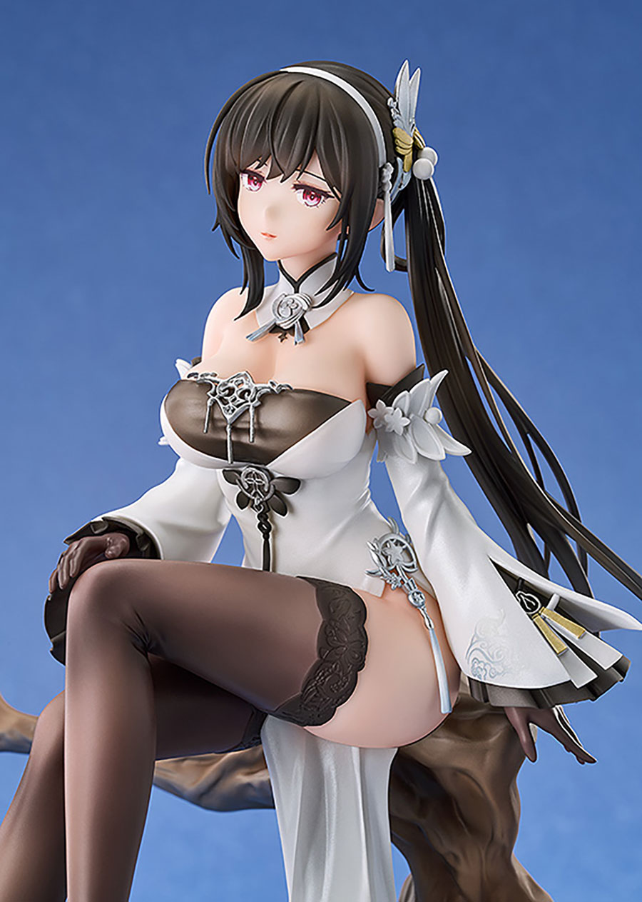 Azur Lane Chen Hai 1/7 Scale PVC Figure