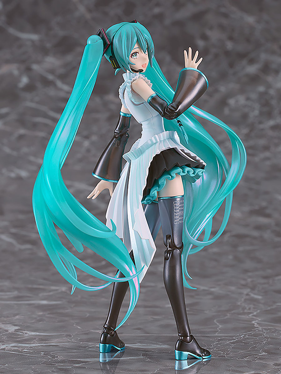 Character Vocal 01 Hatsune Plamatea Happy 16th Birthday Model Kit