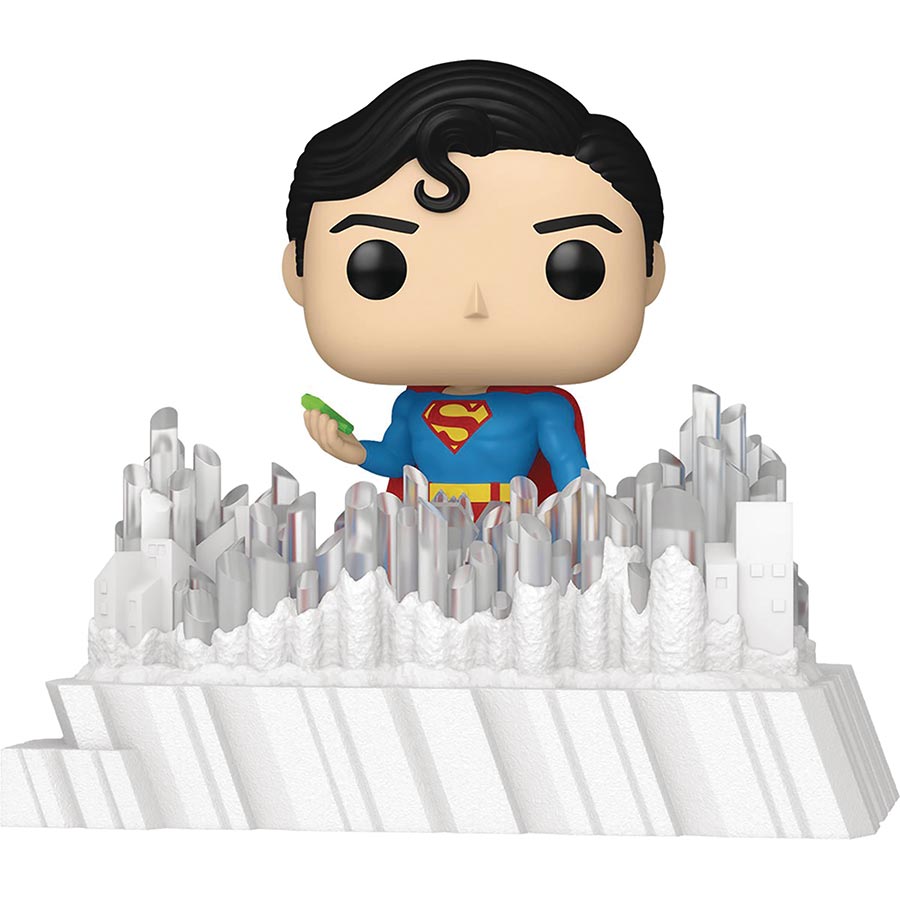 POP Deluxe Superman (1978) Superman With Crystal Vinyl Figure