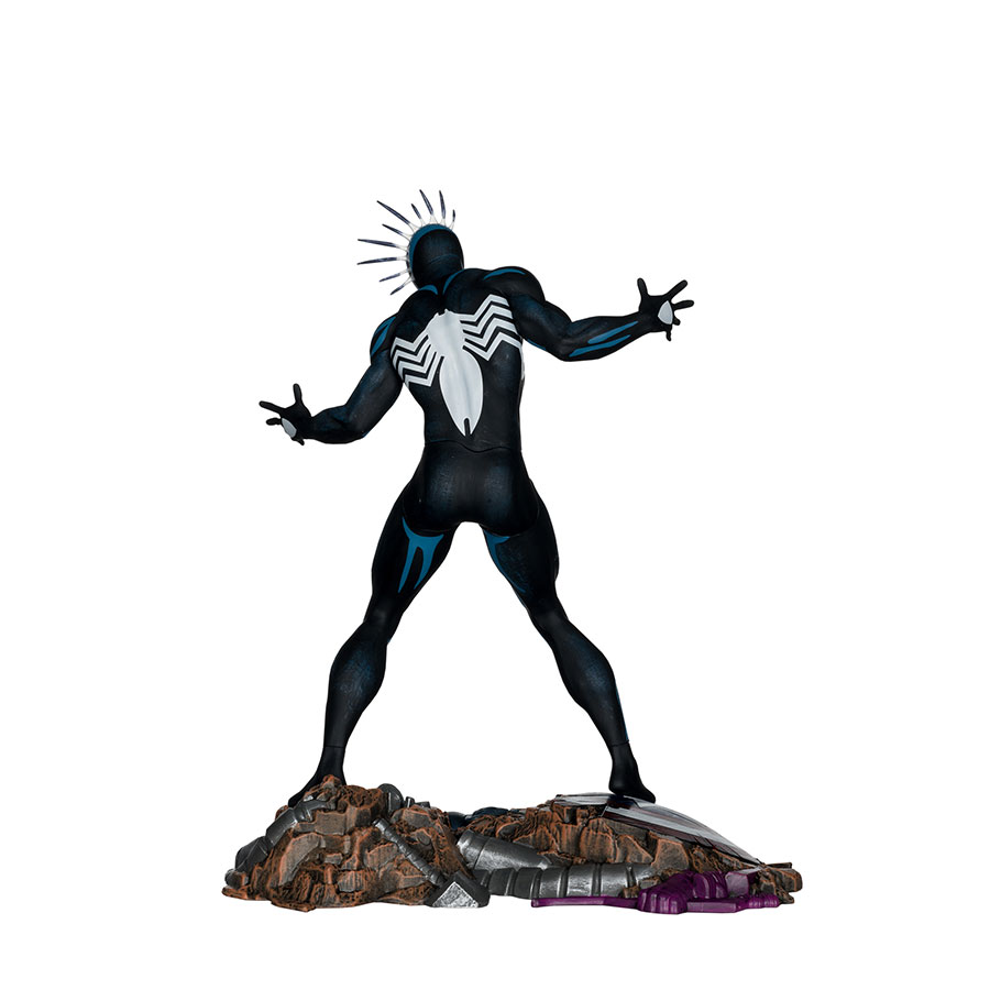 McFarlane Marvel Spider-Man Marvel Super Heroes Secret Wars 8 1/6 Scale Figurine