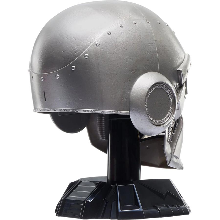 Fantastic Four Marvel Legends Doctor Doom Premium Roleplay Helmet Prop Replica