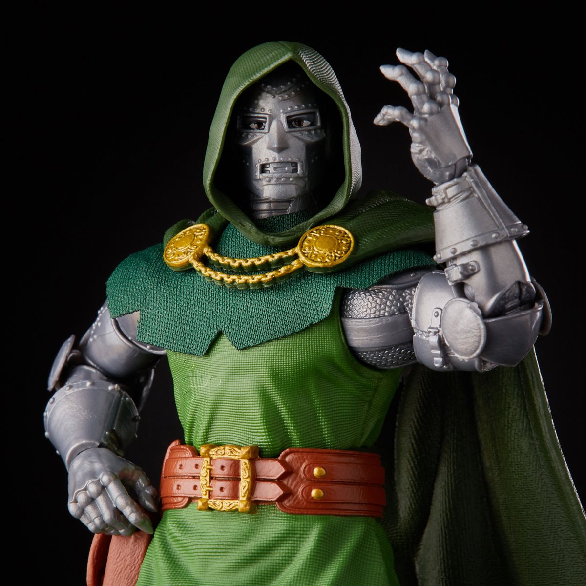Marvel Legends Fantastic Four Doctor Doom 6-Inch Action Figure